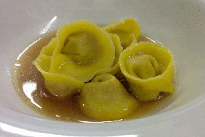 Tortelli di anatra in brodo di carne